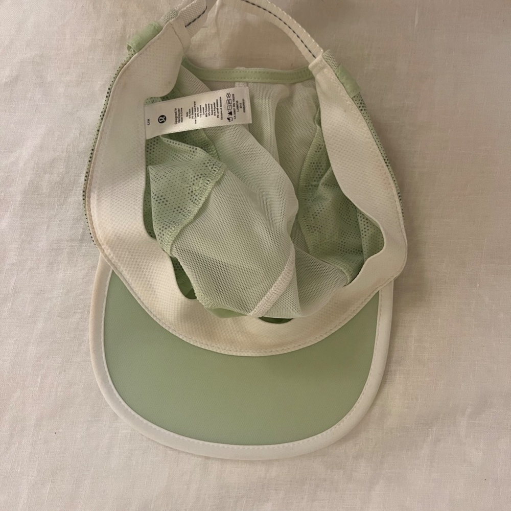 Lululemon Running Cap - Picture 4 of 5